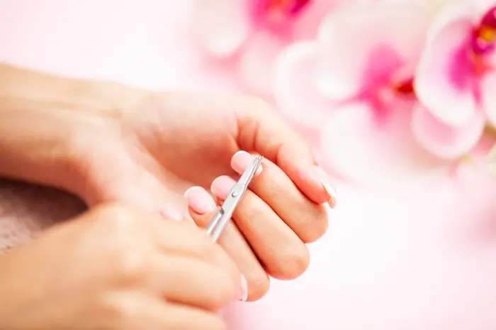 Tips for Maintaining Strong and Healthy Nails